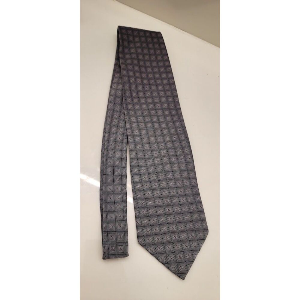 Giorgio Armani Classic Grey and Checkered Men's Tie Luxury Formal Diamond Silk
